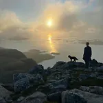 Cabin Near Svartisen With Midnight Sun Holiday home Engavagen