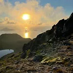 Near Svartisen With Midnight Sun Дом отдыха