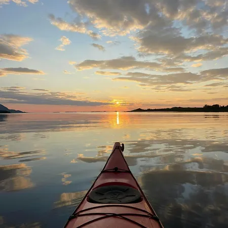 Дом отдыха Near Svartisen With Midnight Sun *